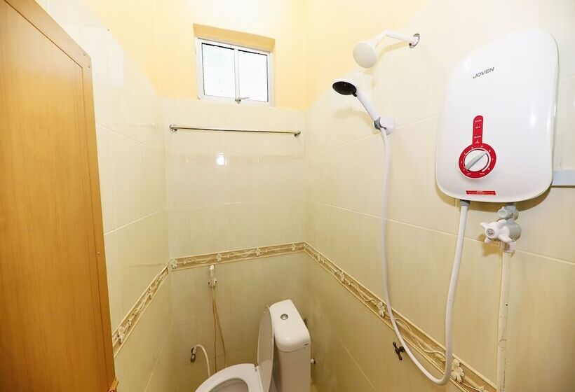 فندق Oyo 91004 Homestay Masjid At Taqwa