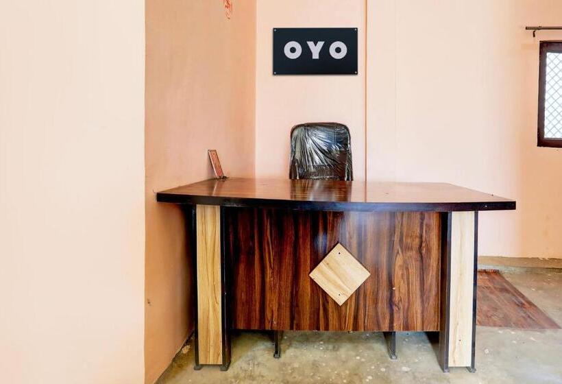 Отель Oyo Akbarpur Inn