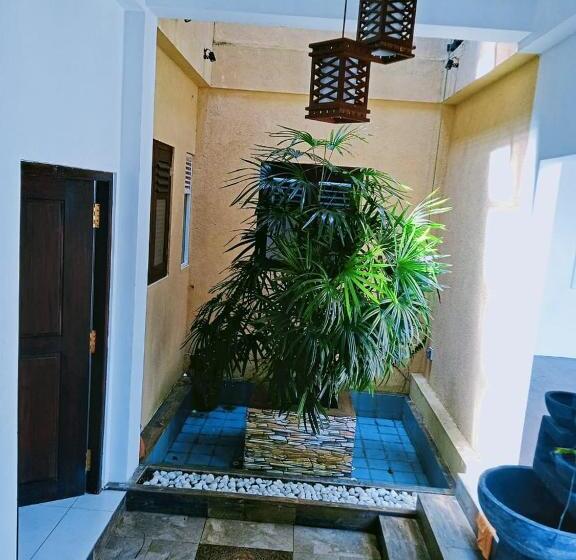 호텔 Paddy Bungalow