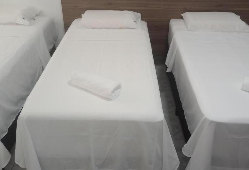 Отель Paralelo 9s