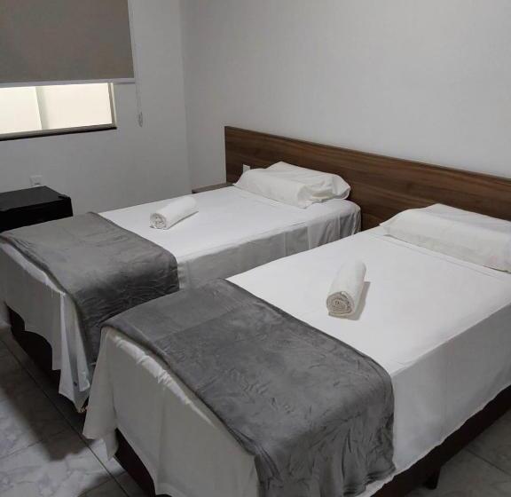 Отель Paralelo 9s