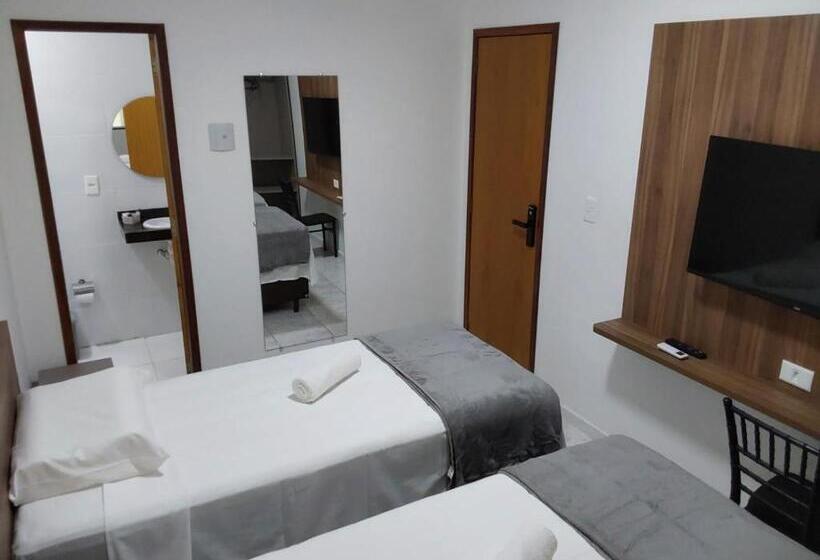 Отель Paralelo 9s