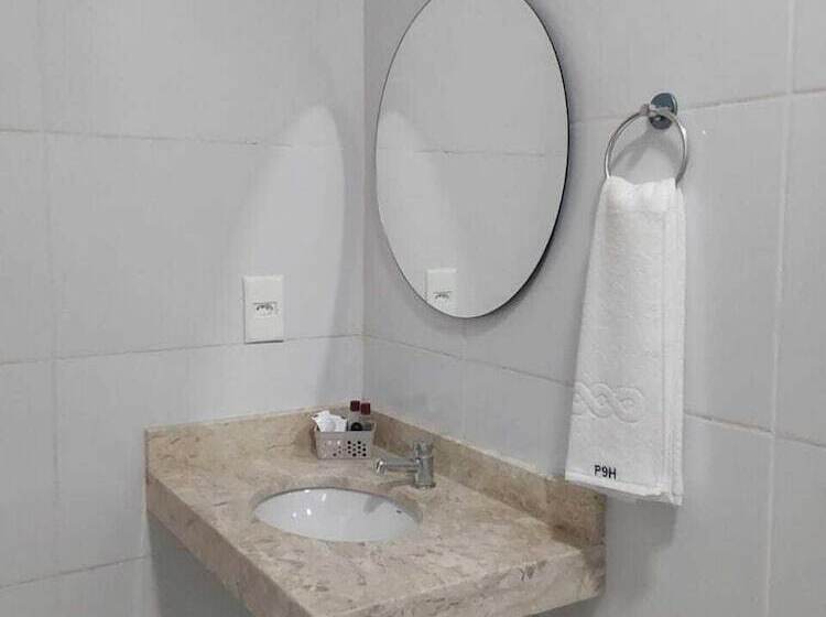 Отель Paralelo 9s