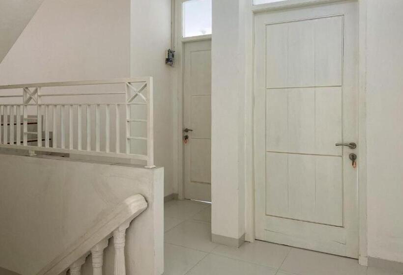 בית מלון כפרי Reddoorz Near Lampung City Mall