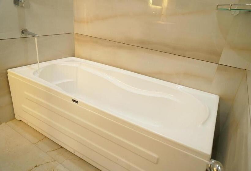 호텔 Royal Delight Resort