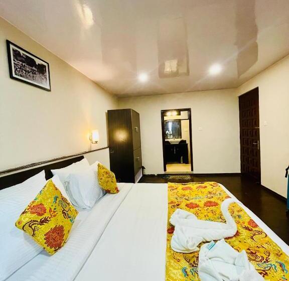 酒店 Royal Suites Walkin Distance Prem Mandir