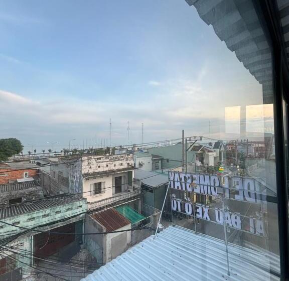 هتل Seaside Homestay