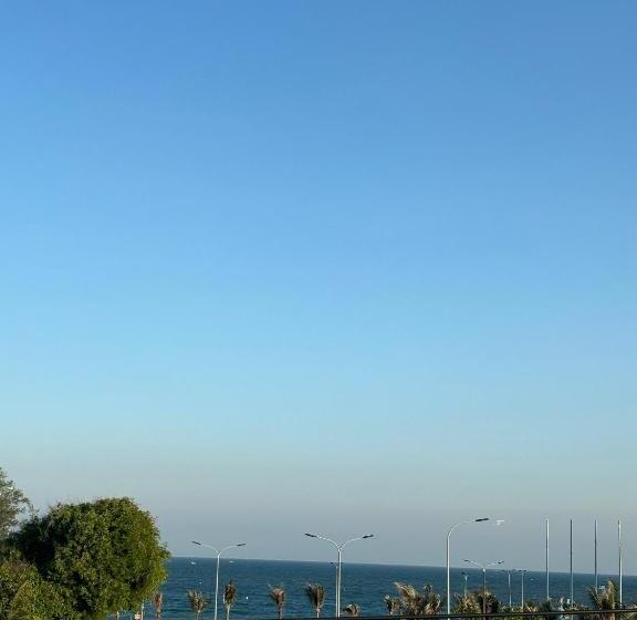 هتل Seaside Homestay