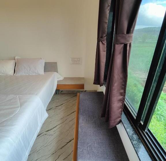 호텔 Shri Resort & Lodging