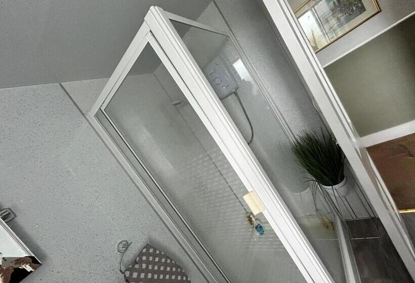 Отель St Duthus