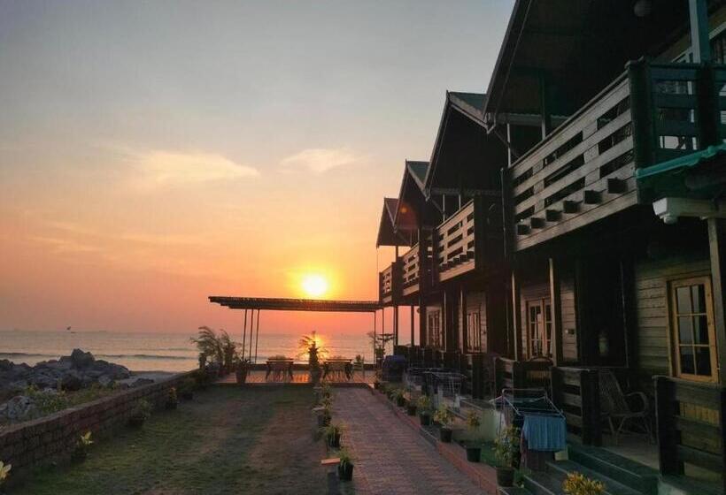 Отель The Empyrean