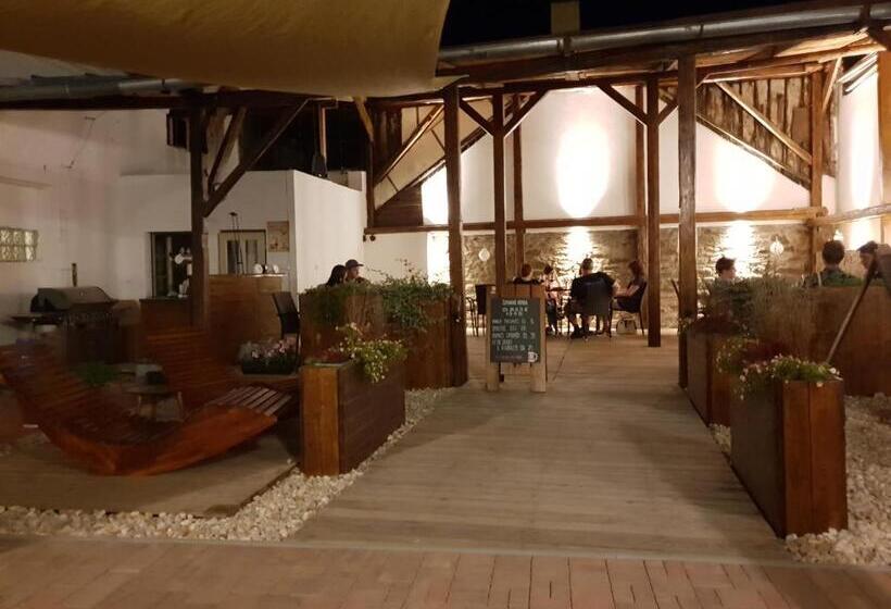 בית מלון כפרי Ubytování Láskomina