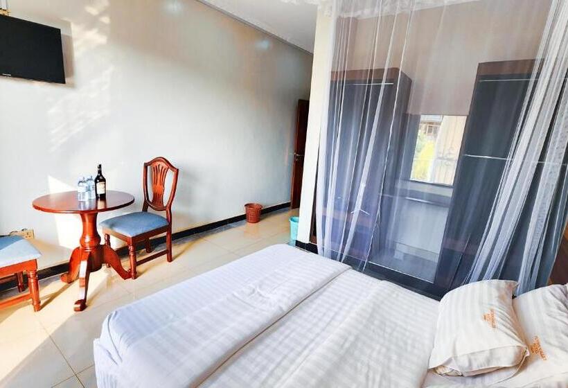 Hotel Victors Valley