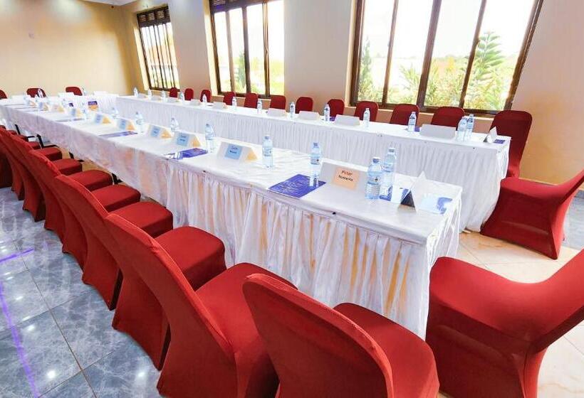 Hotel Victors Valley