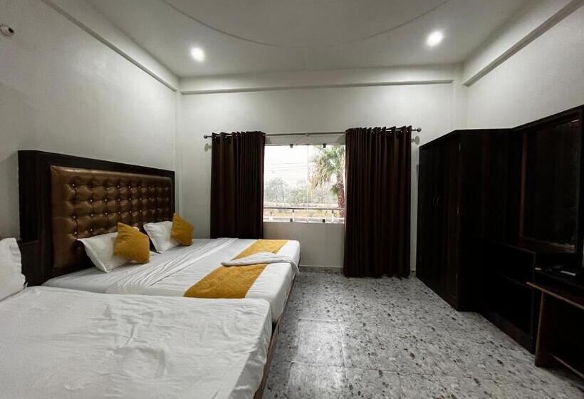 בית מלון כפרי Vrinda Sarovar