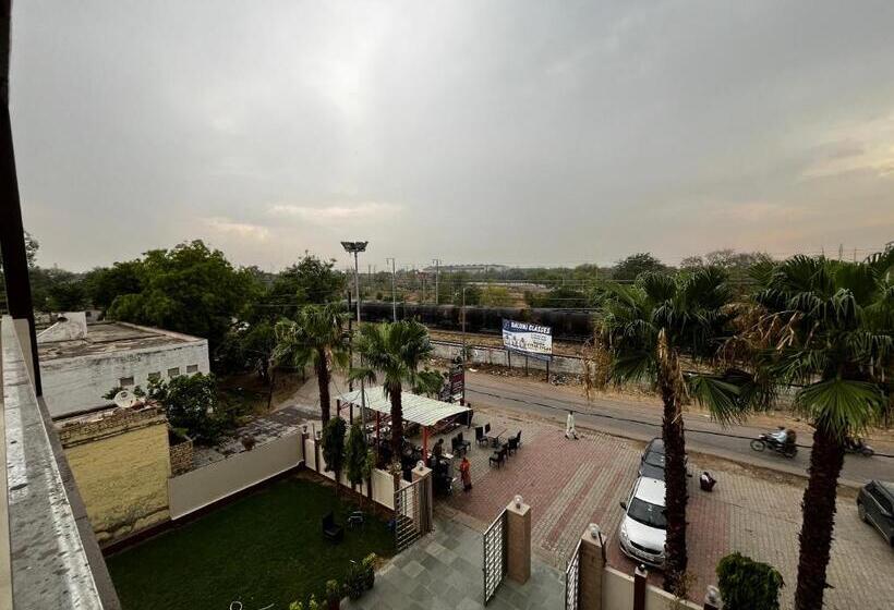 בית מלון כפרי Vrinda Sarovar