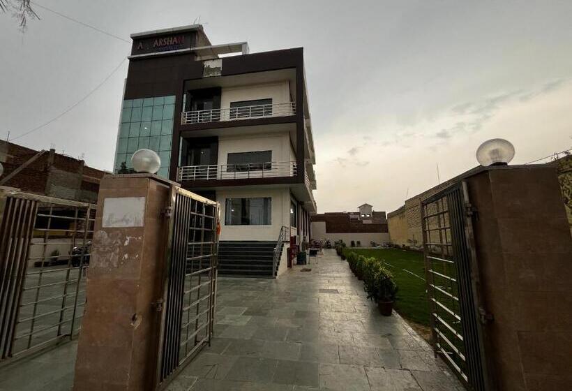 בית מלון כפרי Vrinda Sarovar