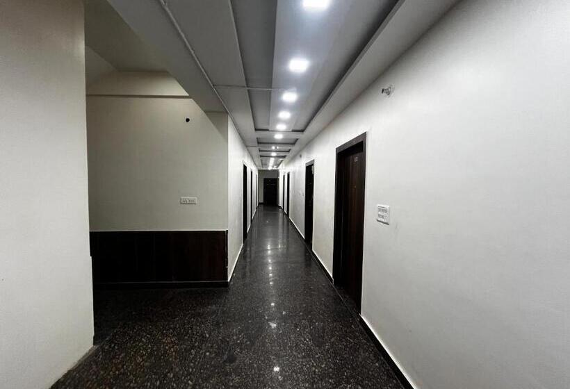 בית מלון כפרי Vrinda Sarovar