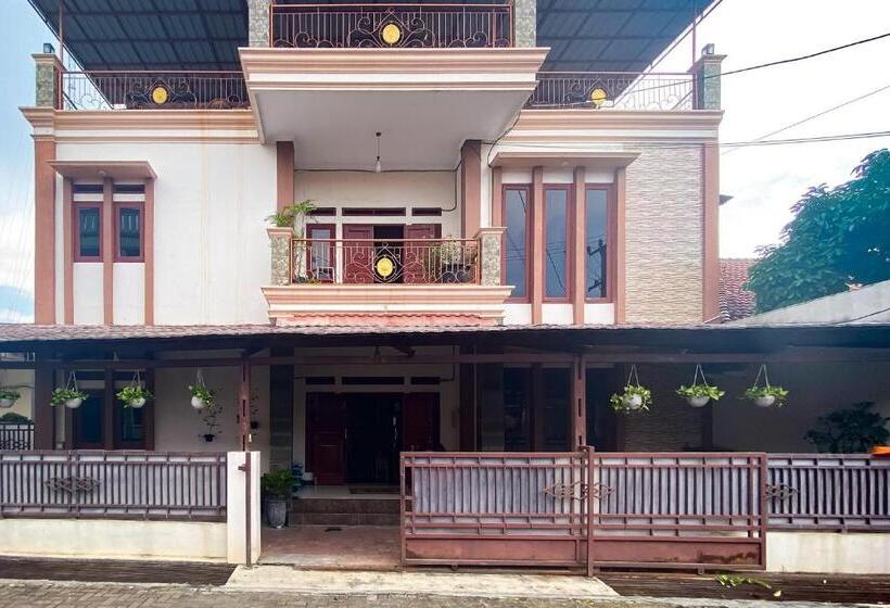 호텔 Wisma Falira Serang Syariah Mitra Reddoorz