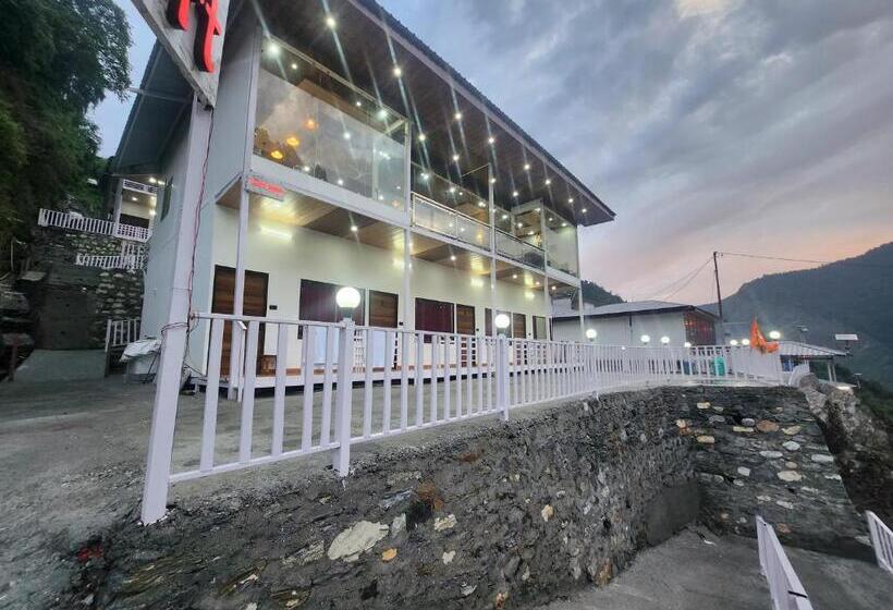 酒店 Yamunotri Heli Resort