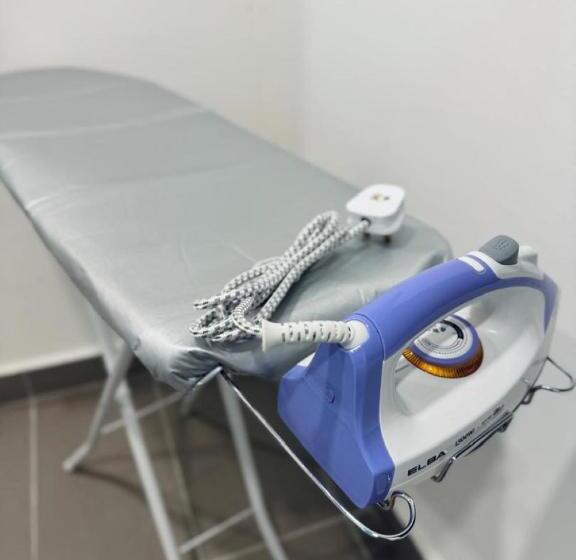 Jazz Suites Pool View With Bathtub   1001