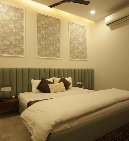 Kesharwani Hotels