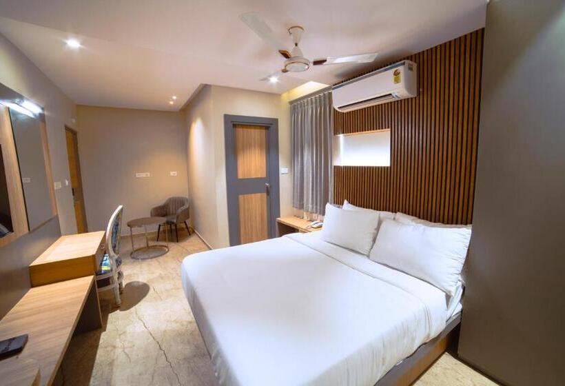Oviya Hotels