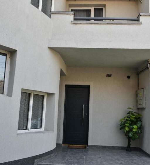 پانسیون Apartament S Moise