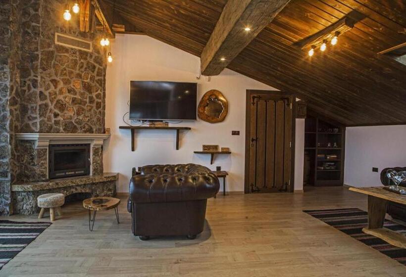 פנסיון Chateau Erkech