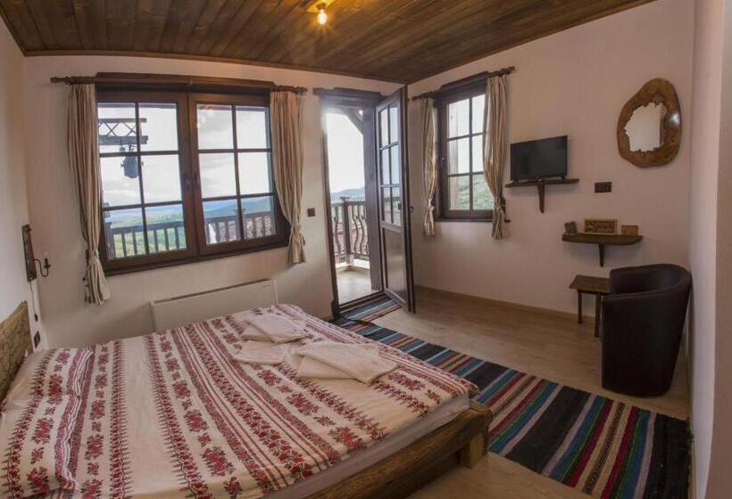 ペンション Chateau Erkech