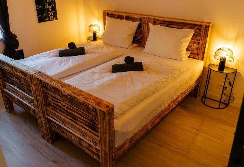 بنسيون Chez Julie