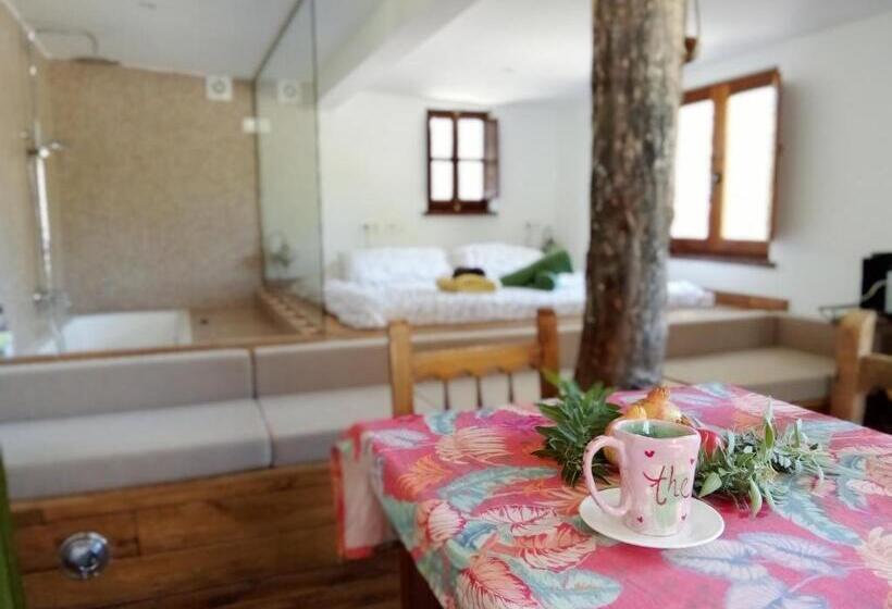 بنسيون Cortijo De Amor