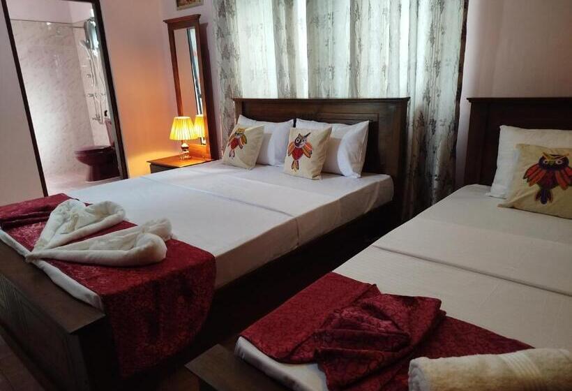 بنسيون Cosy White Palace