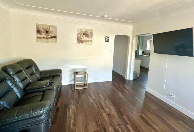 Пансион Downtown 2b1b Private Suite