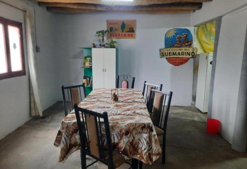 بنسيون Hostel El Submarino