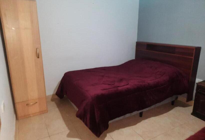 بنسيون Hostel El Submarino