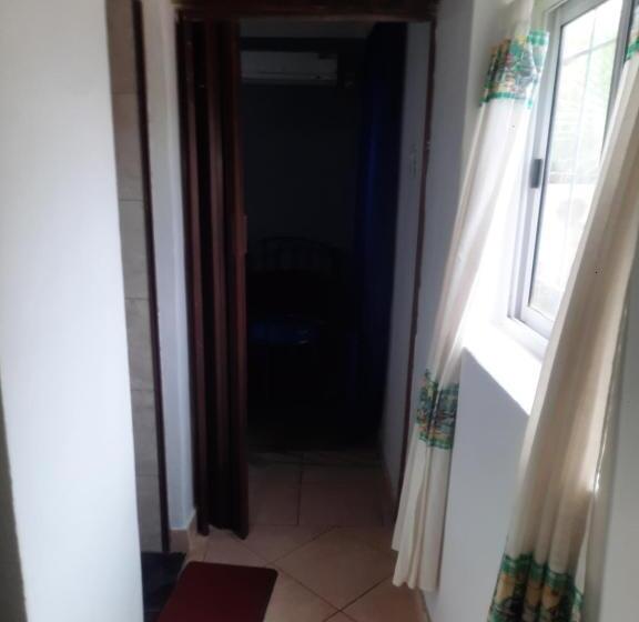 بنسيون Hostel El Submarino