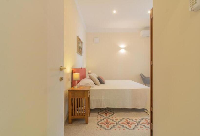 פנסיון Lake Lovers Lodge