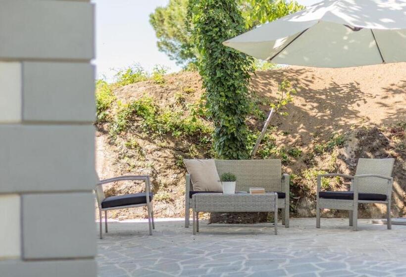 פנסיון Lake Lovers Lodge