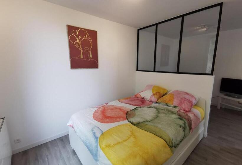 Пансион Le Chalet Des Roses   Auvers Sur Oise