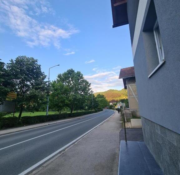 پانسیون No Name