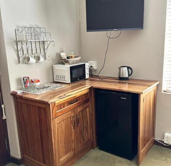 بنسيون On De La Vigne