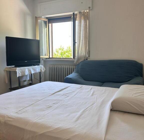 بنسيون Pacific Room