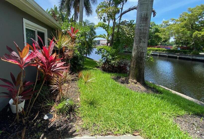 膳宿费 Riverbank Guesthouse Wilton Manors