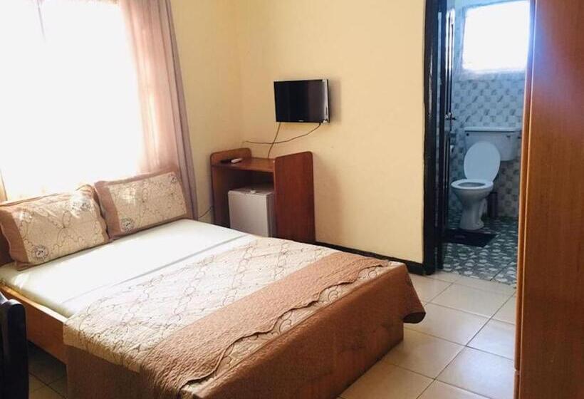 ペンション Room In Bb   Single Room   Ground Floor