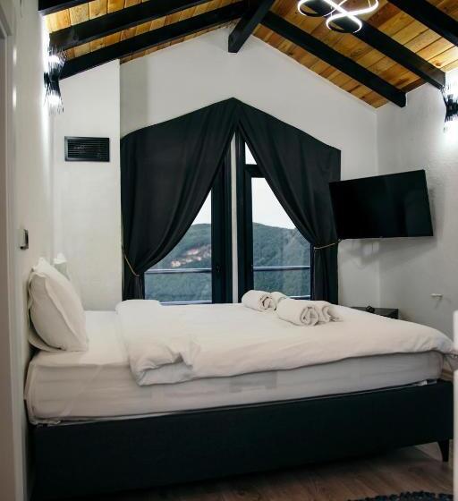 ペンション Sapanca Felix Suit