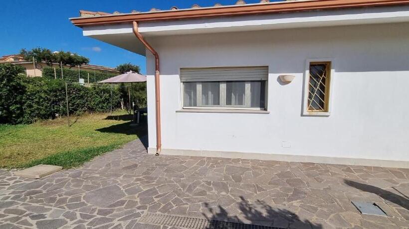 بنسيون Villa Red Melons