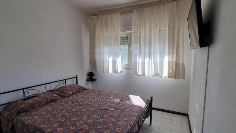 بنسيون Villa Red Melons