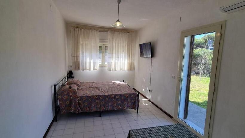 بنسيون Villa Red Melons