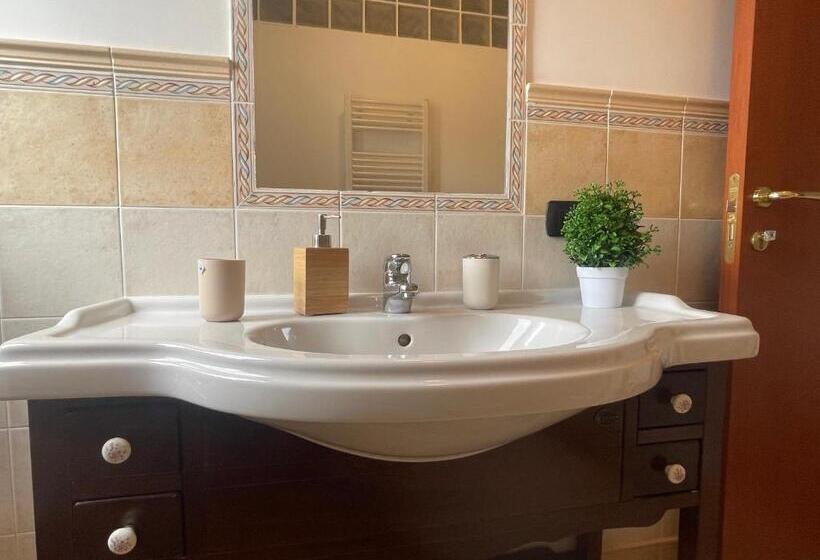 پانسیون Villetta Home Castelli Apartments